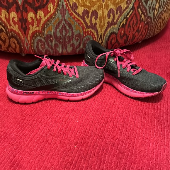 Brooks Women’s Trace 2 Neutral Running Shoe - Picture 3 of 6